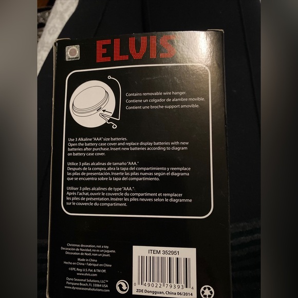 Elvis Illuminated Musical Christmas Ornaments Set of 2 Vintage - Picture 5 of 5